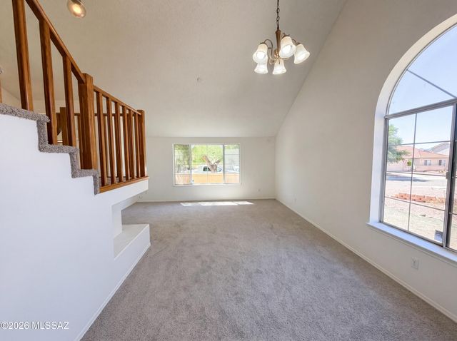 541 S Stoner Avenue, Tucson, AZ 85748