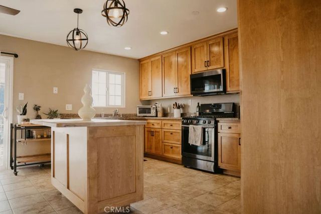 1240 E Navajo, Barstow, CA 92311