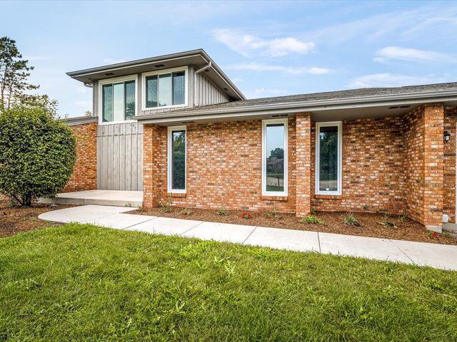 6022 Fireside Drive, Rockford, IL 61114