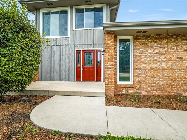 6022 Fireside Drive, Rockford, IL 61114