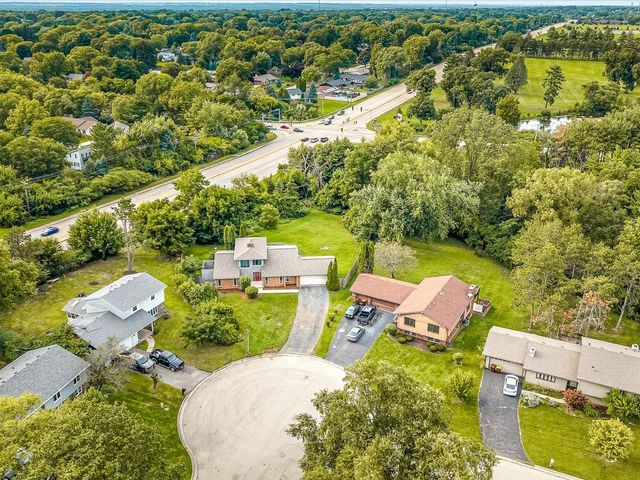 6022 Fireside Drive, Rockford, IL 61114
