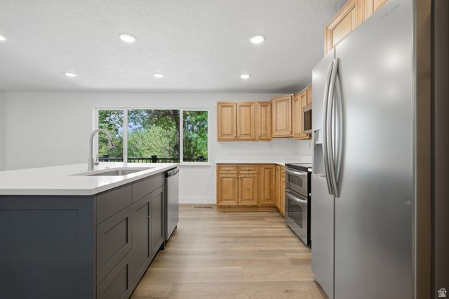 35 E E 100 ST, La Verkin, UT 84745