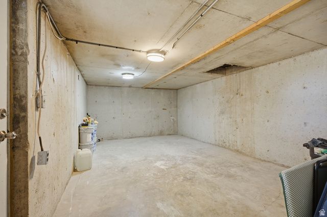 35 E E 100 ST, La Verkin, UT 84745