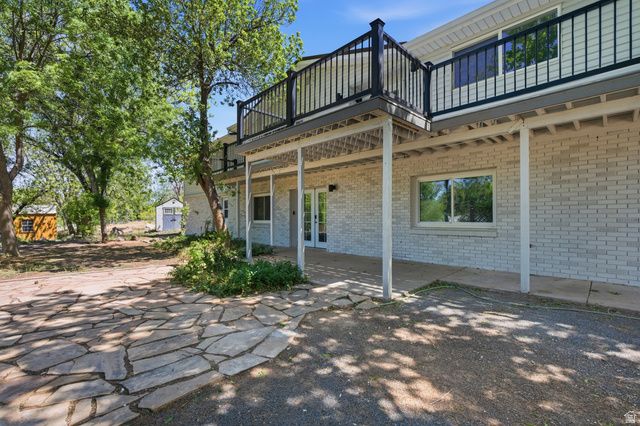 35 E E 100 ST, La Verkin, UT 84745
