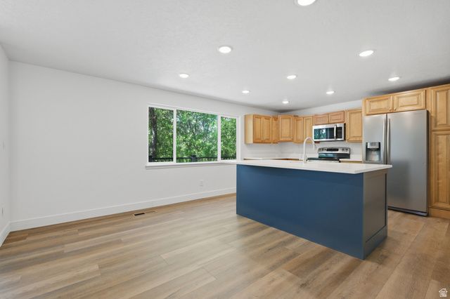35 E E 100 ST, La Verkin, UT 84745