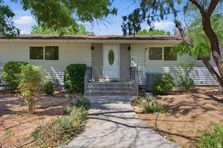 35 E E 100 ST, La Verkin, UT 84745