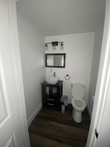 518 Arlington Ave, N Versailles, PA 15137