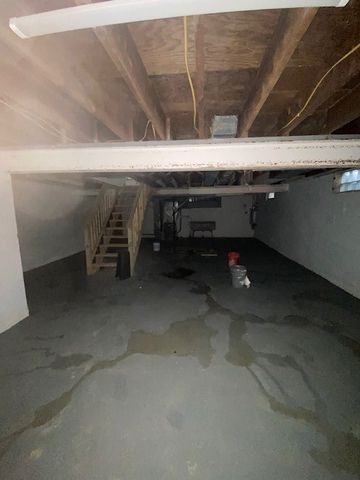 518 Arlington Ave, N Versailles, PA 15137