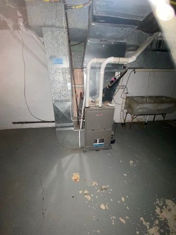 518 Arlington Ave, N Versailles, PA 15137