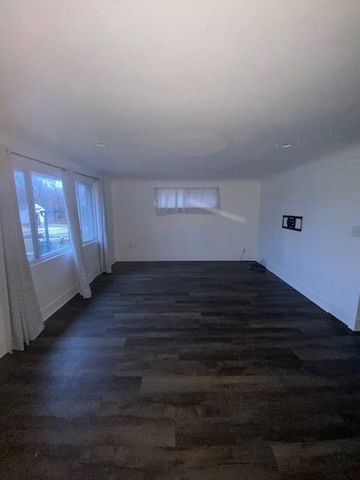 518 Arlington Ave, N Versailles, PA 15137