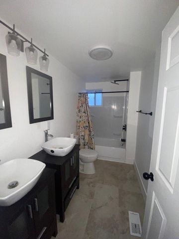 518 Arlington Ave, N Versailles, PA 15137