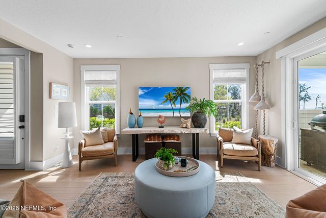 135 OAK PARK Drive, St. Johns, FL 32259