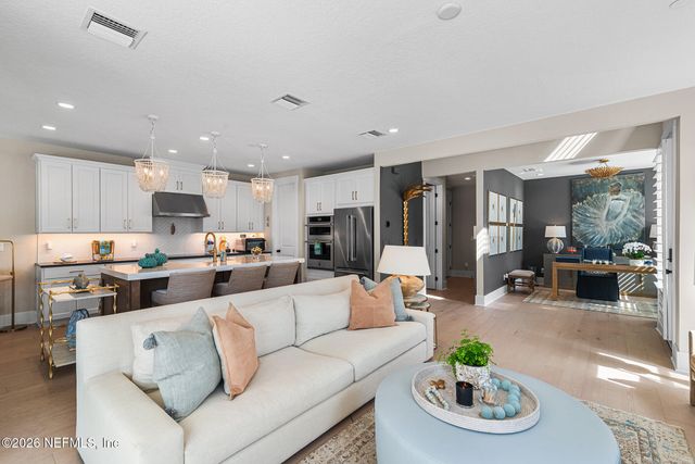 135 OAK PARK Drive, St. Johns, FL 32259