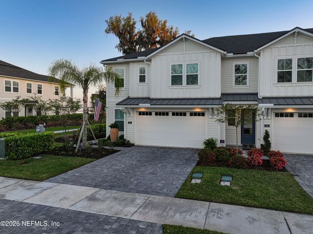 135 OAK PARK Drive, St. Johns, FL 32259