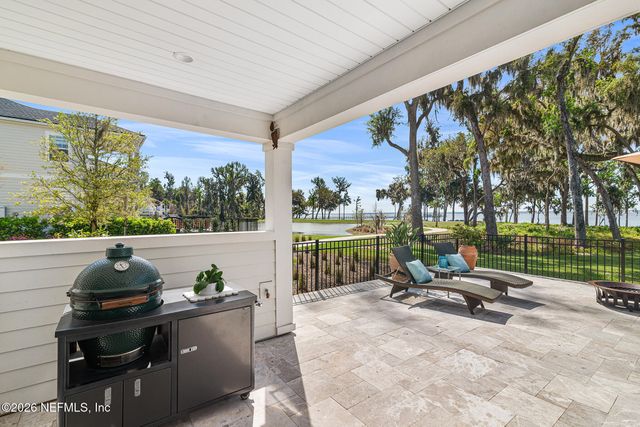 135 OAK PARK Drive, St. Johns, FL 32259