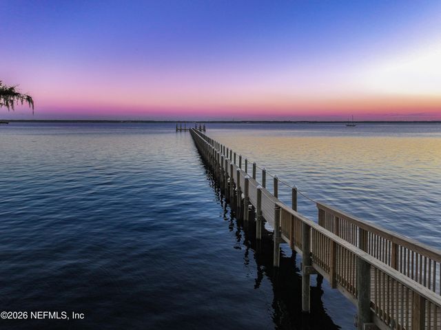 135 OAK PARK Drive, St. Johns, FL 32259