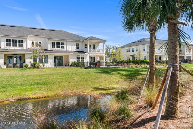 135 OAK PARK Drive, St. Johns, FL 32259