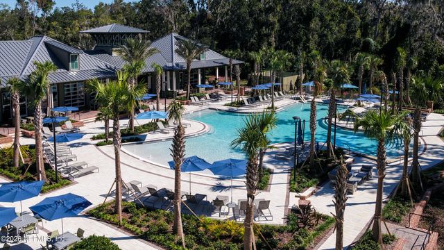 135 OAK PARK Drive, St. Johns, FL 32259