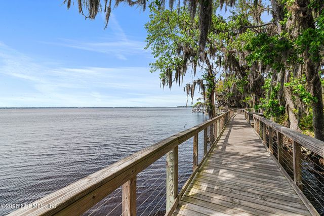 135 OAK PARK Drive, St. Johns, FL 32259