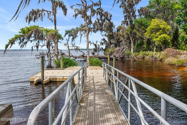 135 OAK PARK Drive, St. Johns, FL 32259