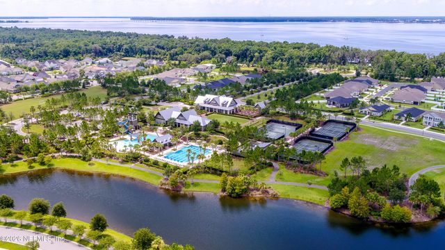 135 OAK PARK Drive, St. Johns, FL 32259