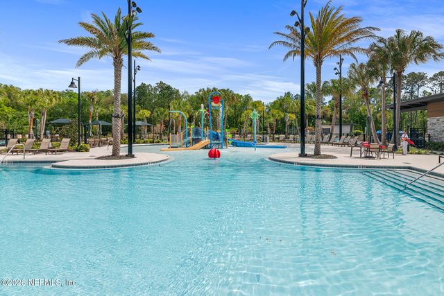 135 OAK PARK Drive, St. Johns, FL 32259