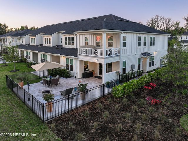 135 OAK PARK Drive, St. Johns, FL 32259