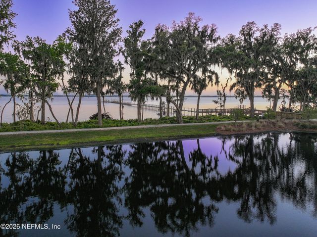 135 OAK PARK Drive, St. Johns, FL 32259