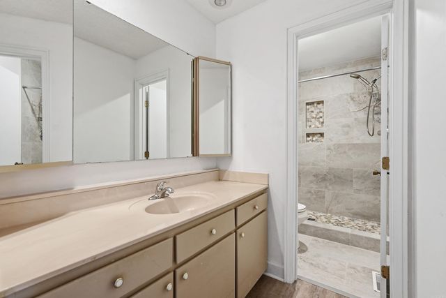 107 Crossbow Place, Fairfield Bay, AR 72088