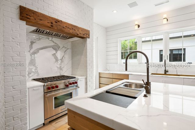 115 Mount Pelia Rd, Bluffton, SC 29910