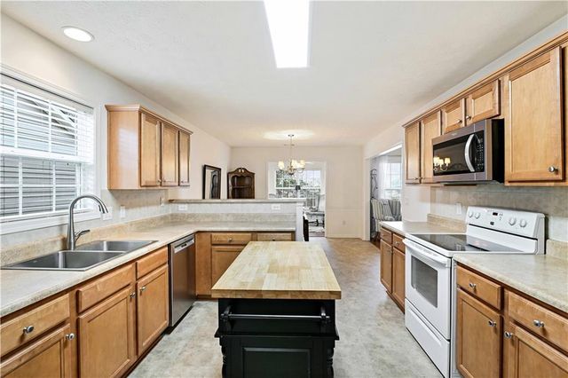 258 Memory Lane, Winder, GA 30680