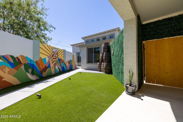 2919 E Monroe Street, Phoenix, AZ 85034