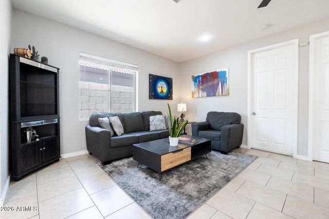 2919 E Monroe Street, Phoenix, AZ 85034