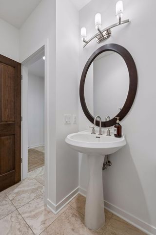 6484 Ivy Way, Edina, MN 55436