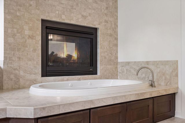 6484 Ivy Way, Edina, MN 55436