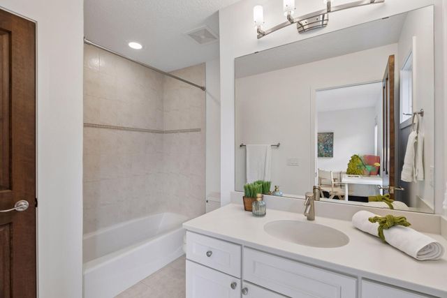 6484 Ivy Way, Edina, MN 55436