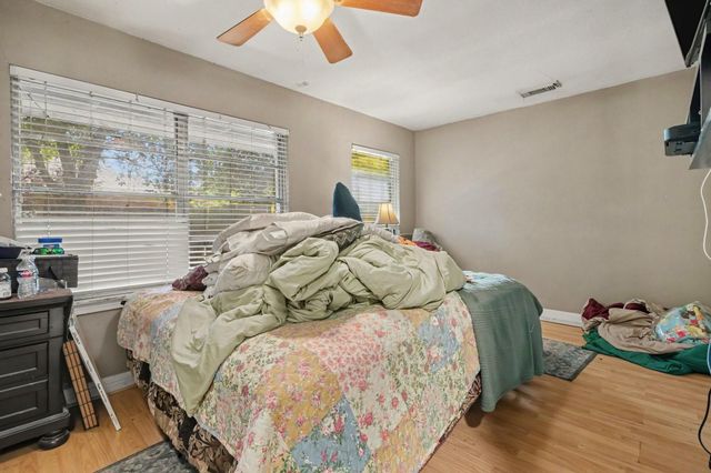 2917 48th Street, Dickinson, TX 77539