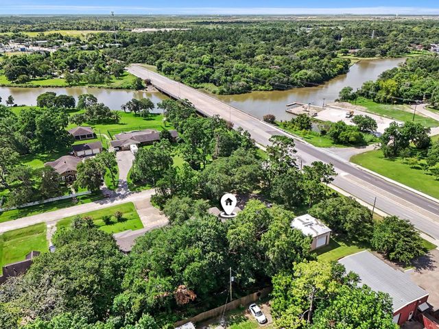 2917 48th Street, Dickinson, TX 77539