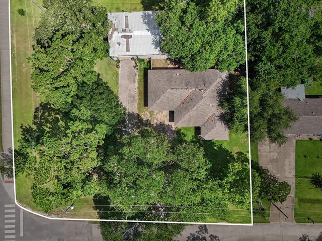 2917 48th Street, Dickinson, TX 77539