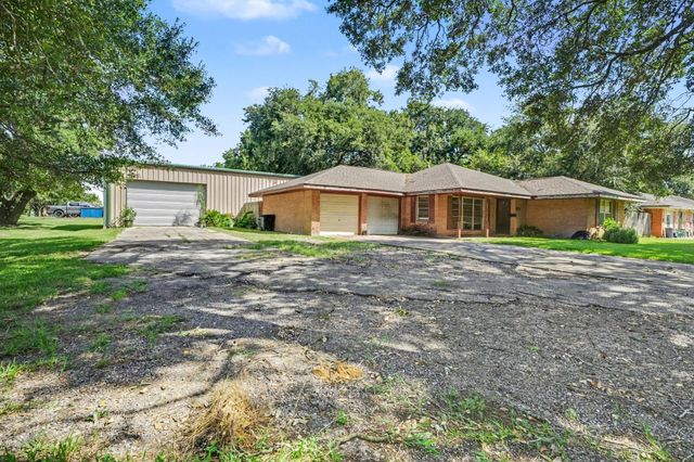 2917 48th Street, Dickinson, TX 77539