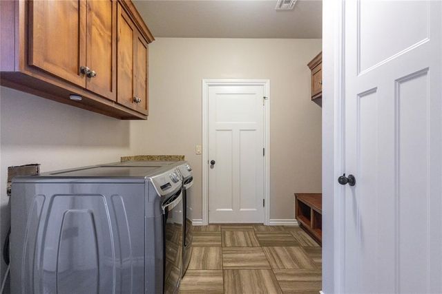 2316 Tuscan Lane, Edmond, OK 73034