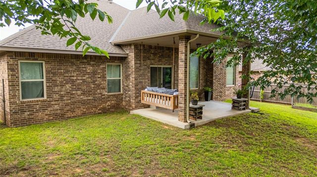 2316 Tuscan Lane, Edmond, OK 73034