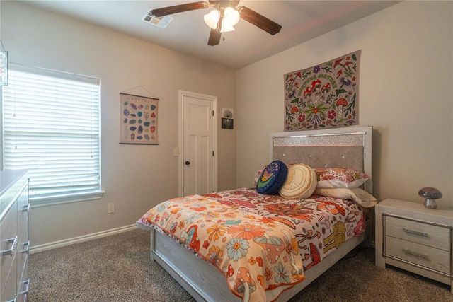 2316 Tuscan Lane, Edmond, OK 73034