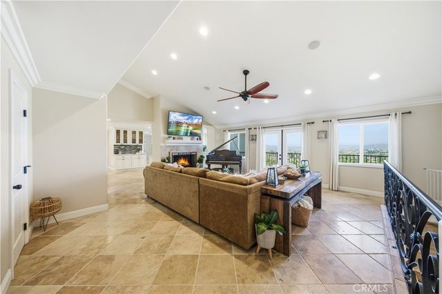 30990 Blackhorse Drive, Canyon Lake, CA 92587