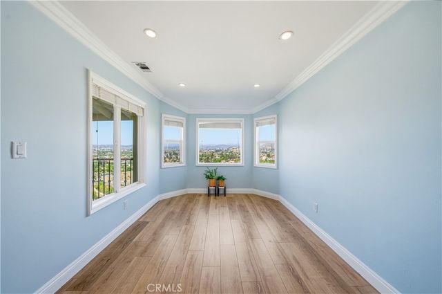 30990 Blackhorse Drive, Canyon Lake, CA 92587
