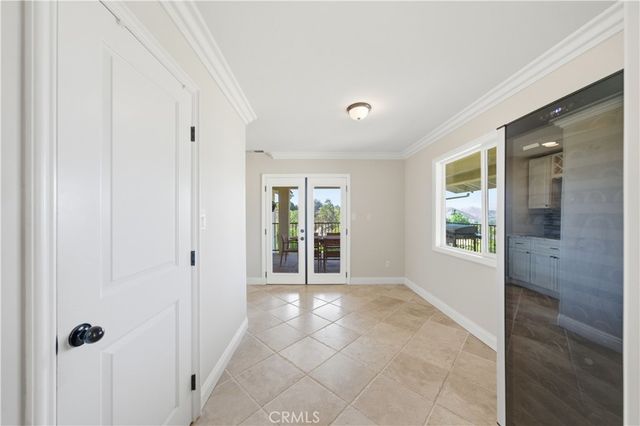 30990 Blackhorse Drive, Canyon Lake, CA 92587