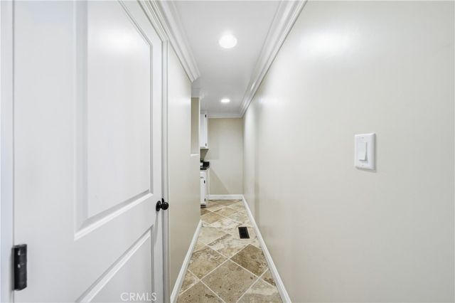 30990 Blackhorse Drive, Canyon Lake, CA 92587