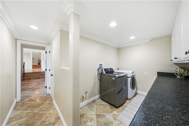 30990 Blackhorse Drive, Canyon Lake, CA 92587