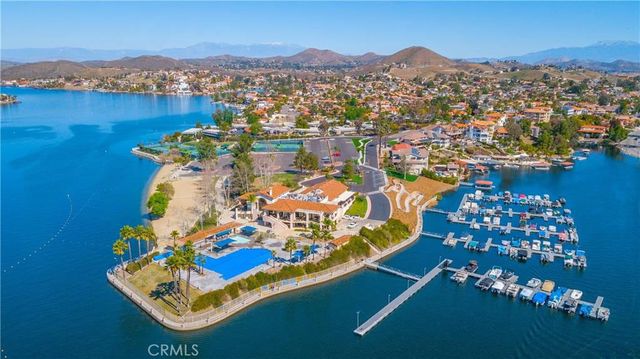 30990 Blackhorse Drive, Canyon Lake, CA 92587