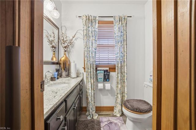 4108 Lakeview DR, Chesapeake, VA 23323